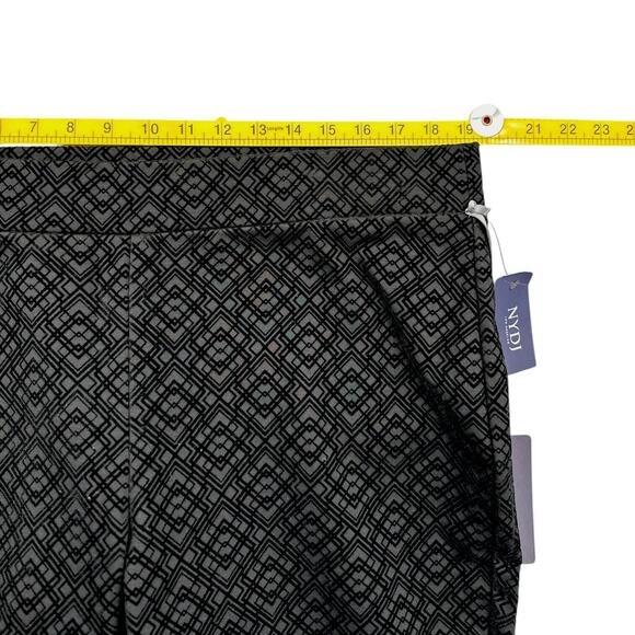 NYDJ Black Geometric Velvet Pattern Art Deco Pants Pull‎ On Womens Size 16 - Picture 9 of 11